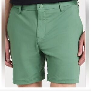 Rhone 7" Commuter Short
